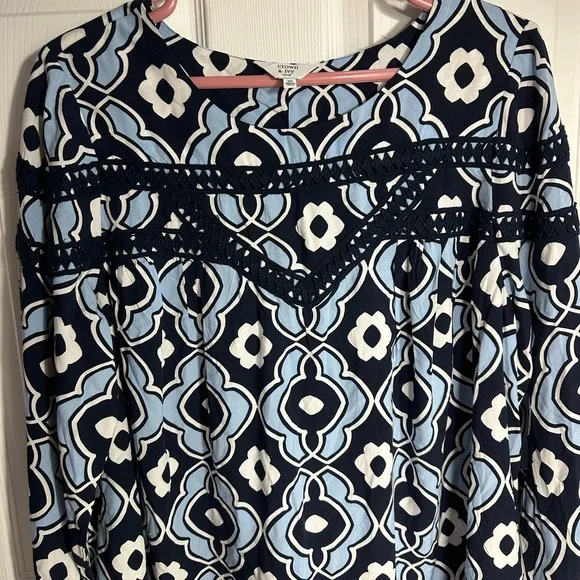 Crown & Ivy Blue and Black Geometric Blouse - Picture 3 of 11